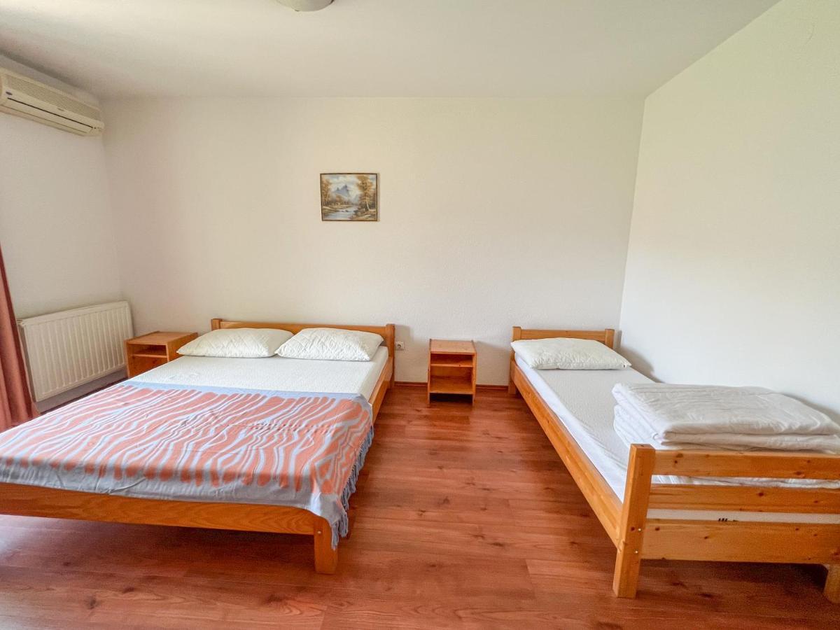 Hotel & Restaurant Babic Vranovaca Bagian luar foto